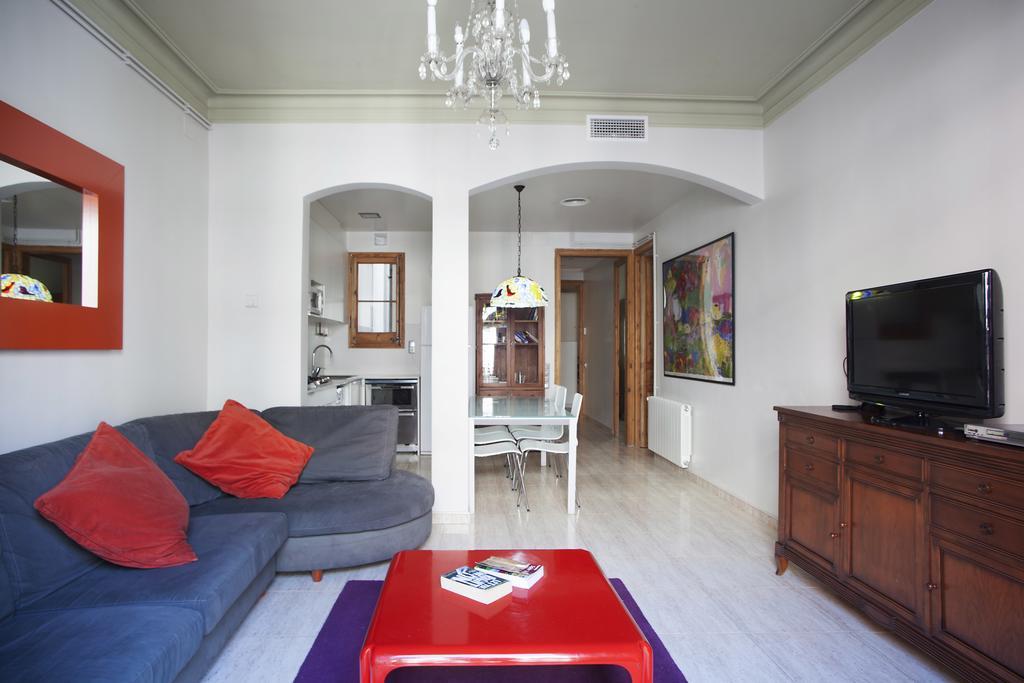 Aparteasy - Authentic Family Apartment 바르셀로나 외부 사진