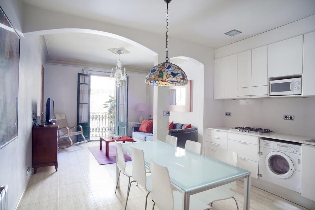 Aparteasy - Authentic Family Apartment 바르셀로나 외부 사진