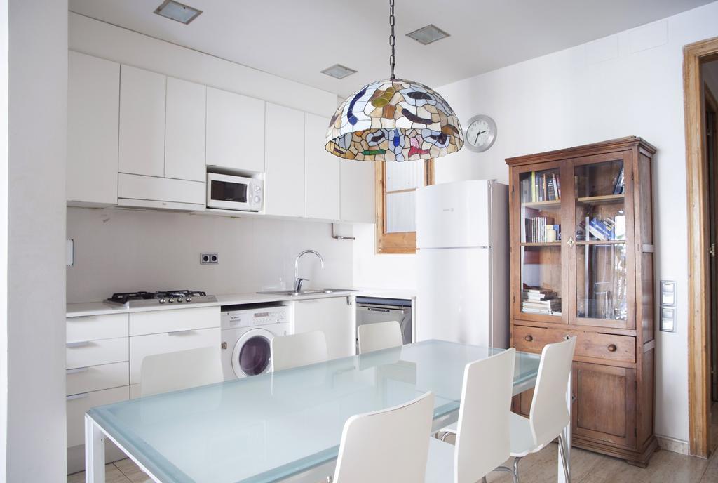 Aparteasy - Authentic Family Apartment 바르셀로나 외부 사진