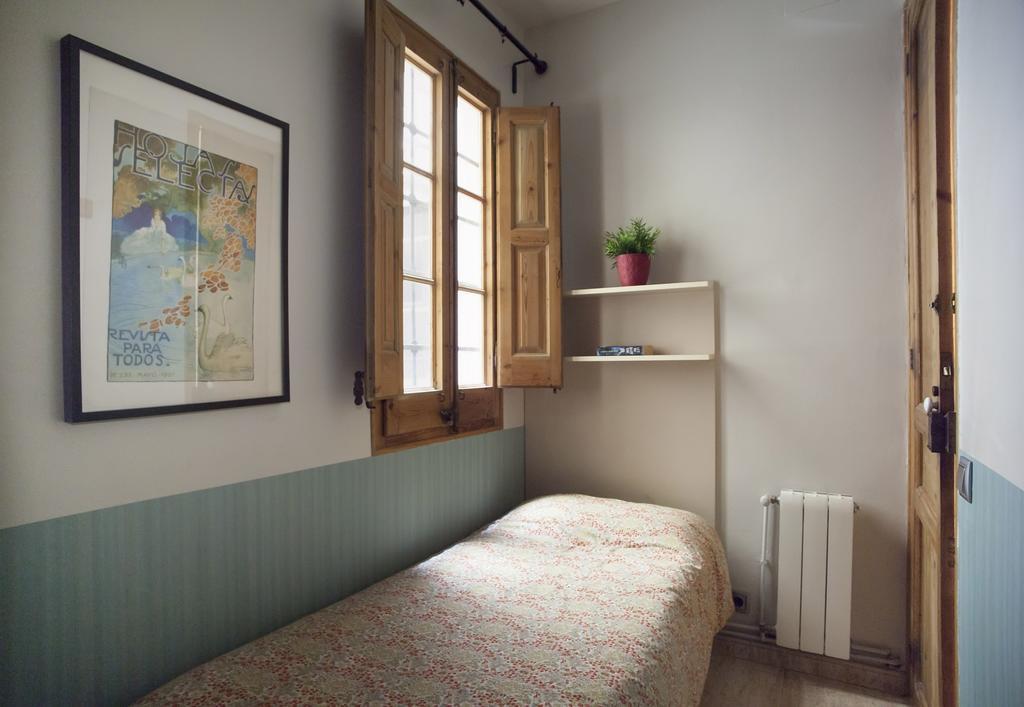 Aparteasy - Authentic Family Apartment 바르셀로나 외부 사진